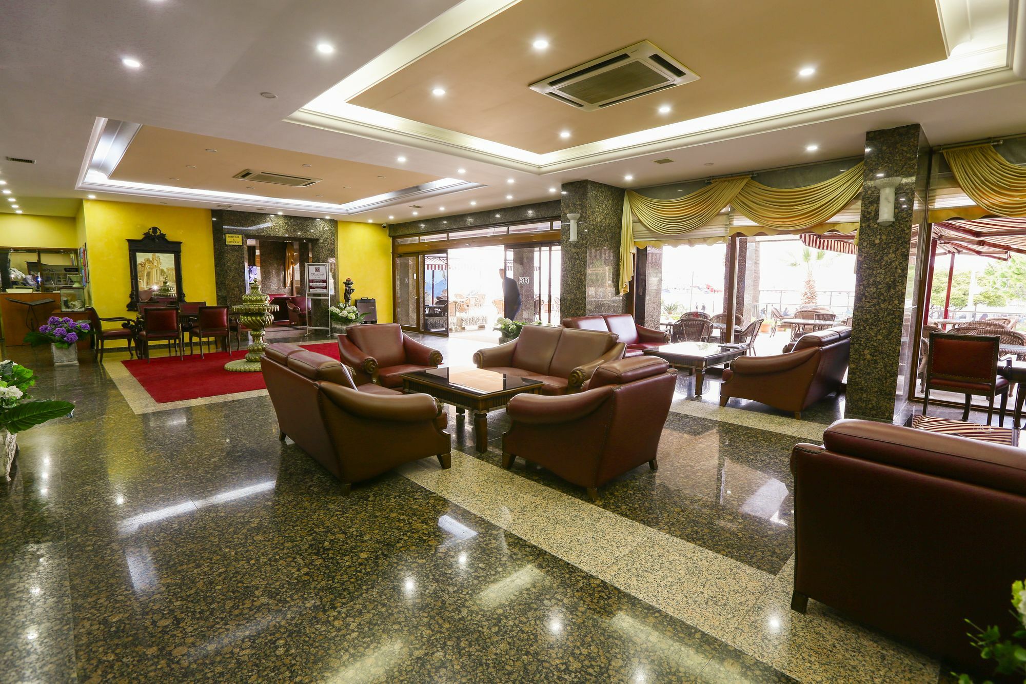 Kayhanbey Hotel Kusadası Exteriör bild