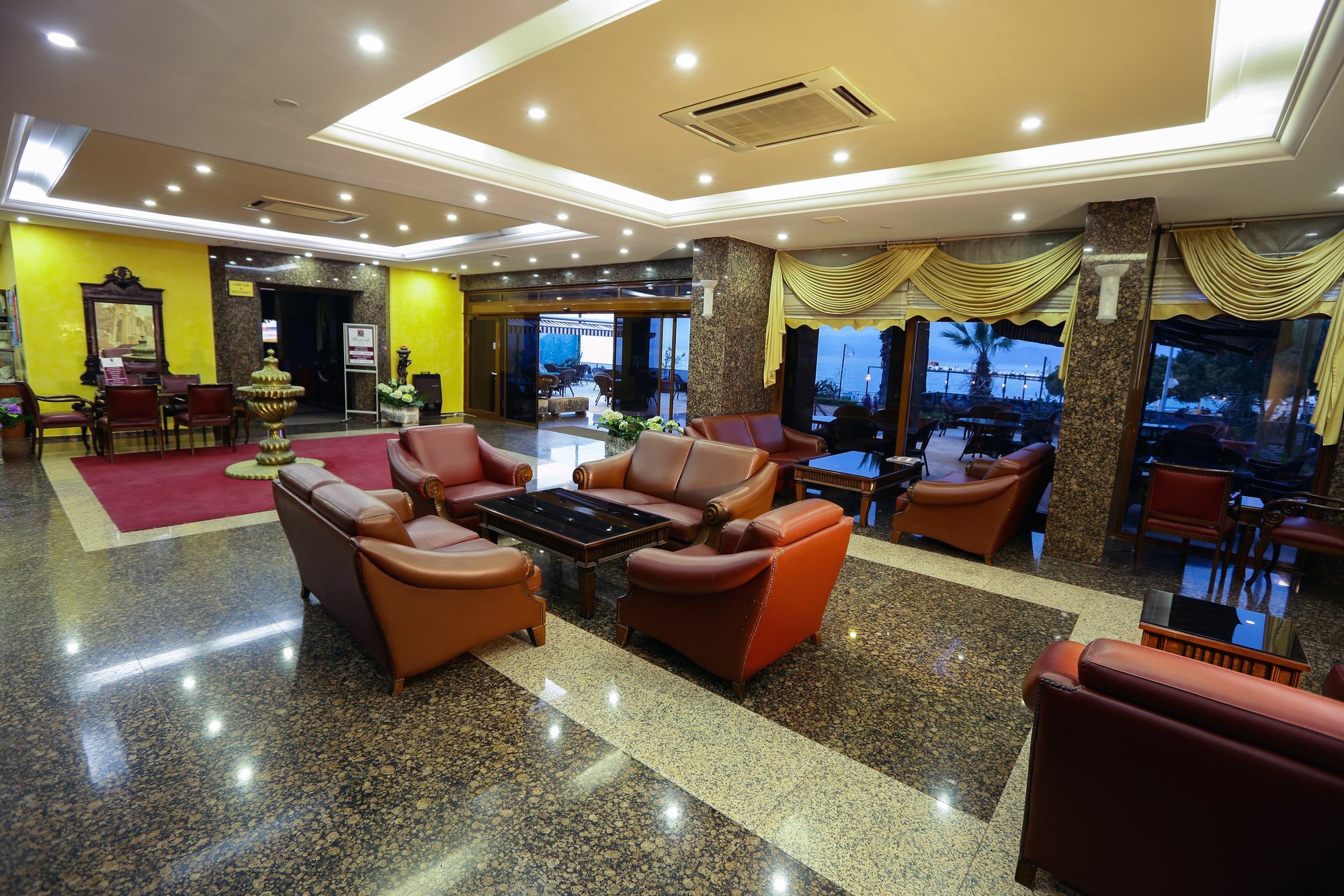 Kayhanbey Hotel Kusadası Exteriör bild